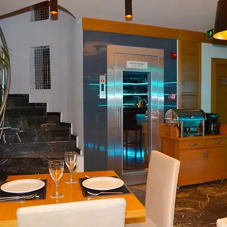 La Piano 4* Istanbul