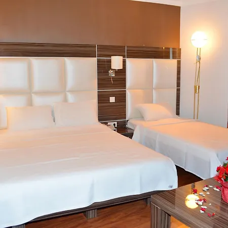 Hotel La Piano 4*
