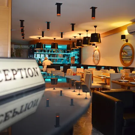 Hotel La Piano 4*