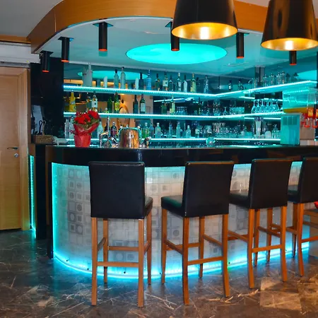 La Piano Hotel