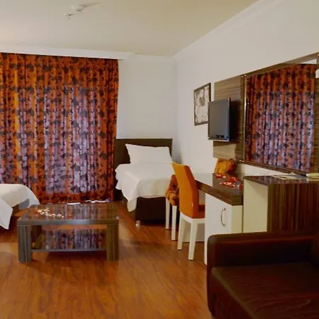 Hotel La Piano 4*